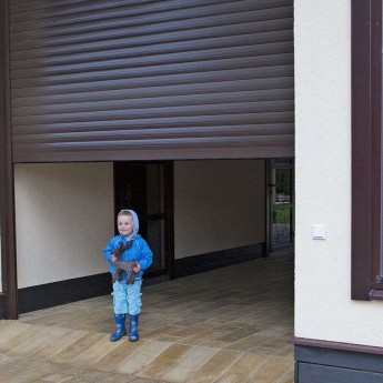 Рольставни ALUTECH Trend 2400x2500 мм Рольставни ALUTECH Trend 2400x2500 мм